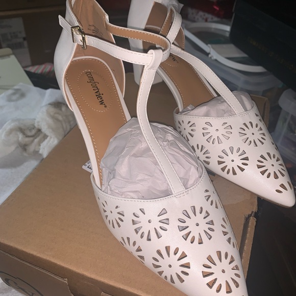 The Jacqueline Pump - Picture 3 of 6